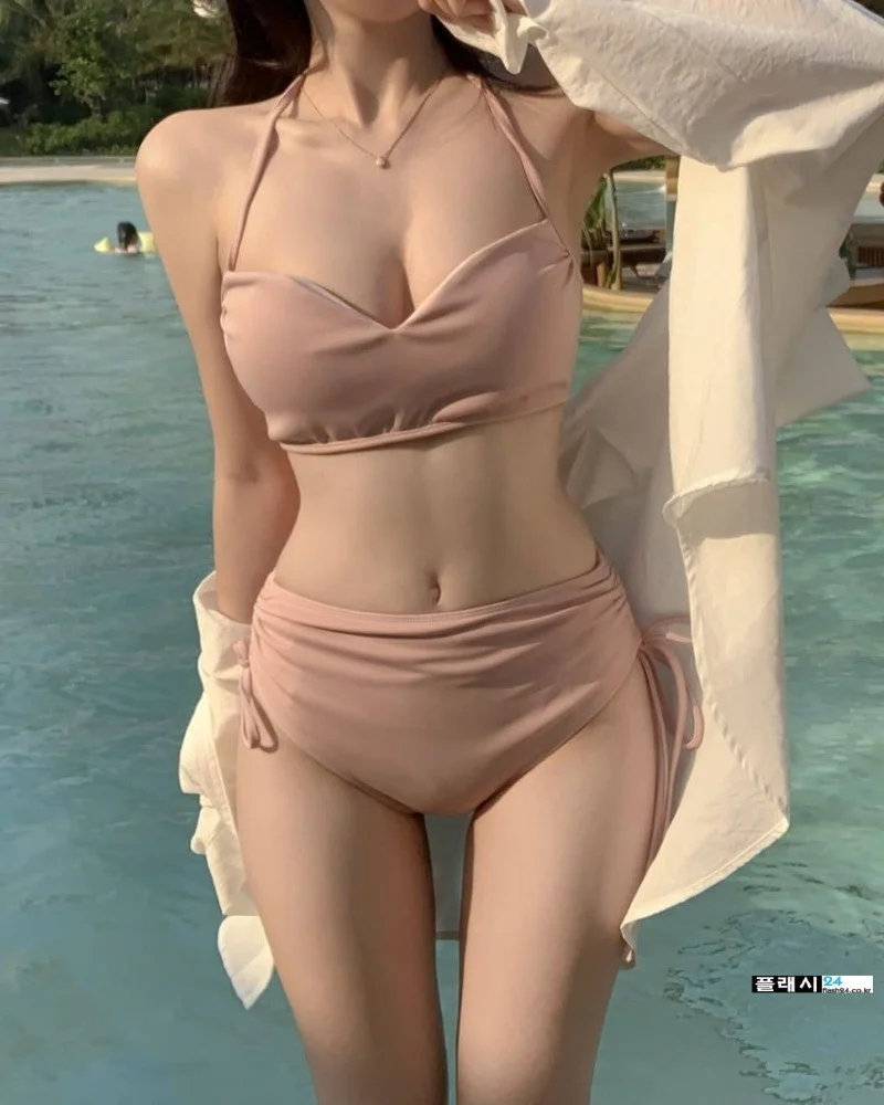 남자들이 좋아할 수 밖에 없는 비키니 룩 모임