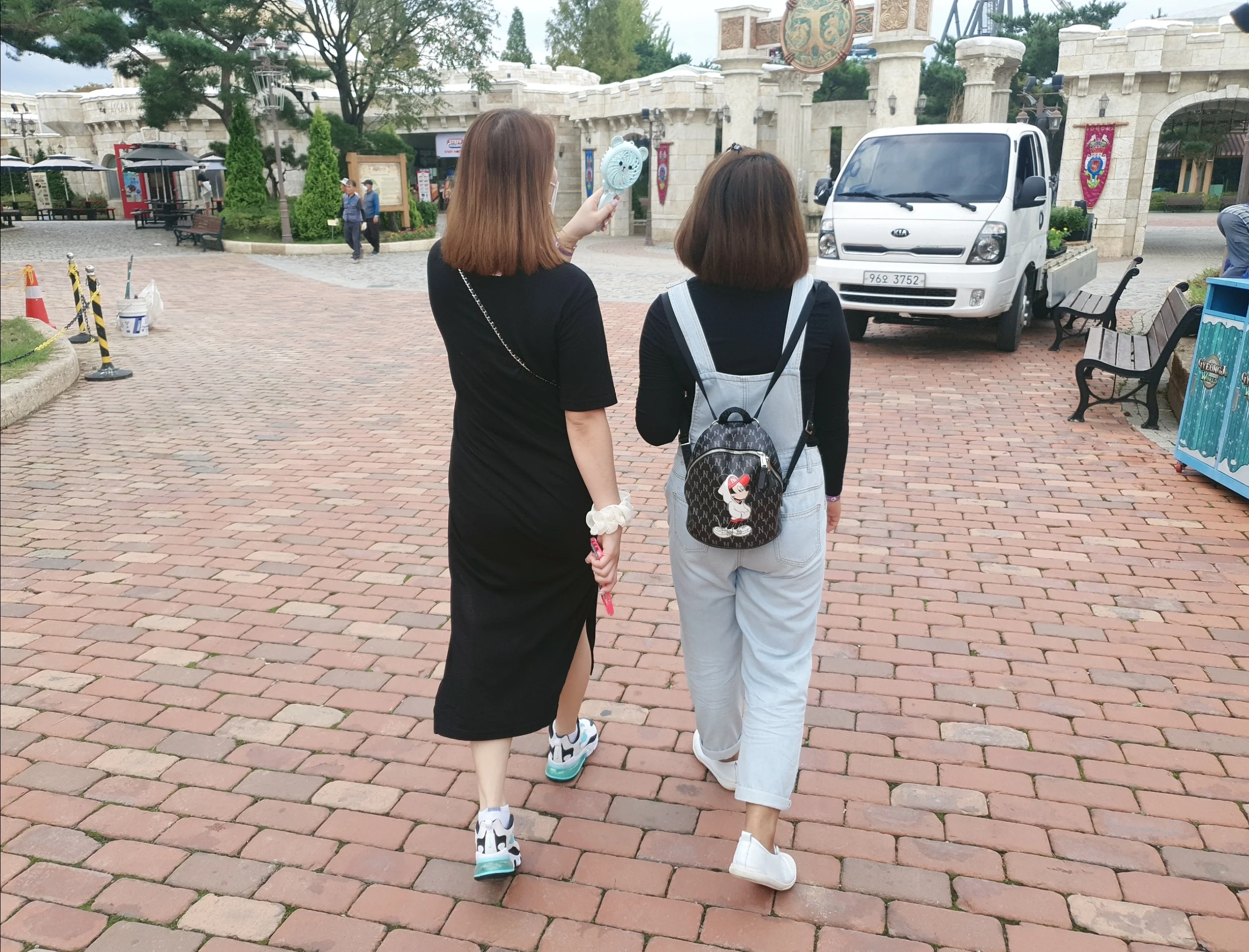 40대가 태국 23살여자와 동거한썰~