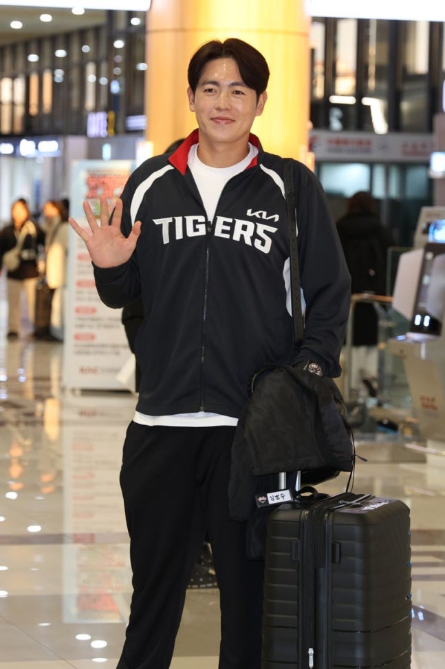 KIA기아관계자 : "이태양이 아니었으면, 우리는 1R 패스하려고 했다." 이범호 감독의 강한요청 있었다.