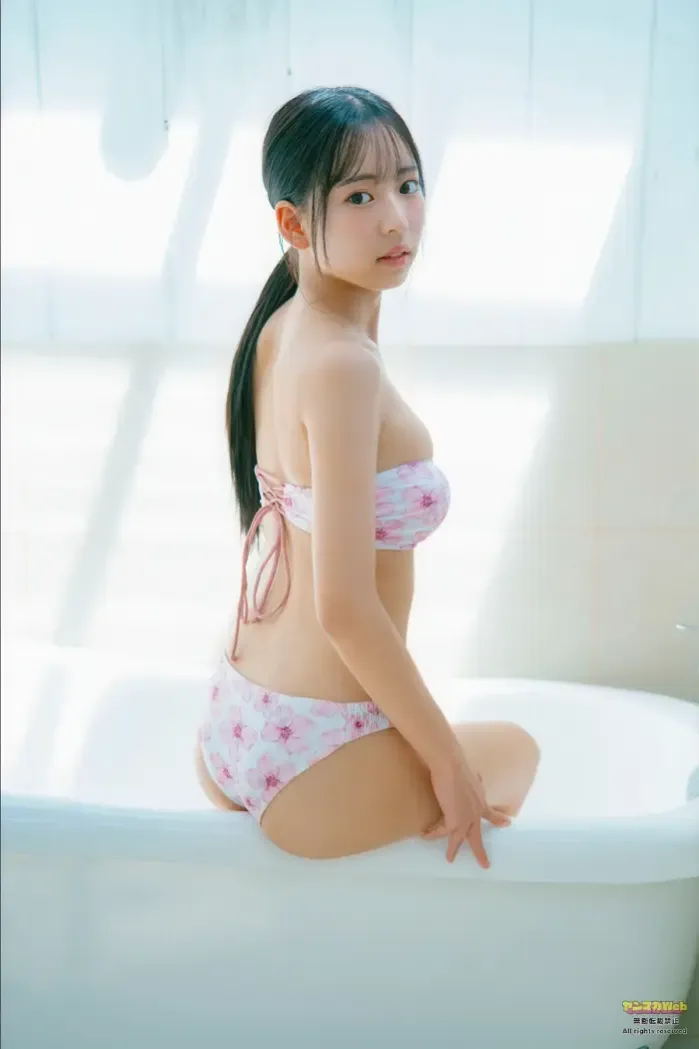 오쿠무라 모모카 영 매거진 2025년 51호