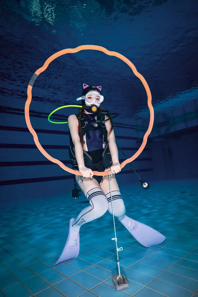 손예은 「수영강습이 일어나는 물속에는 어떤일이」 Set.05