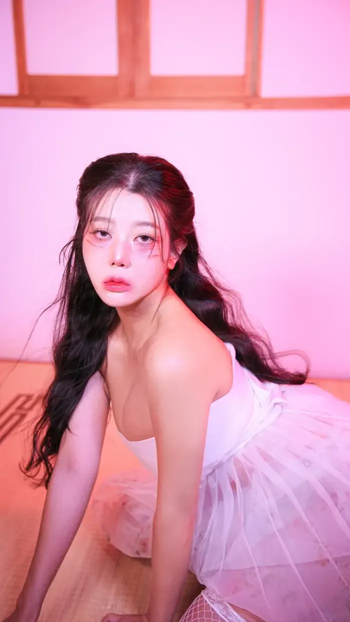 유니 사진집 「Gumiho」 Set.02