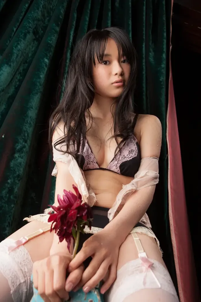 야마나카 토모에 Tomoe Yamanaka