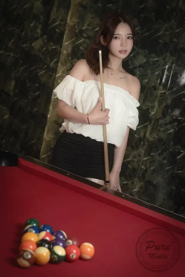 예하 퓨어 미디어 Vol.305 「하드볼 & 레드홀」 Set.01