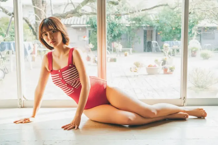 토요다 루나 사진집 「여신의 맨얼굴」 Set.01