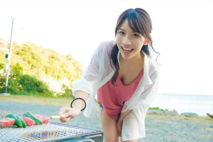 코토이 아리사 사진집 『코토이에게 사랑과 진홍과 새벽의 완전판』 Set.01