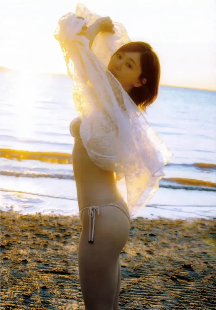 토미타 스즈카 사진집 「스즈카 서킷」 Set.04