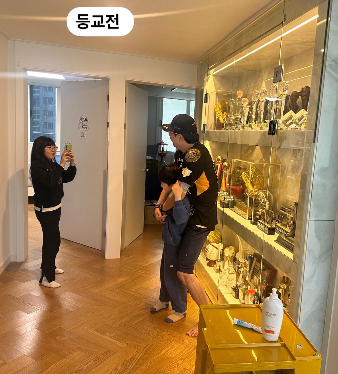 uploaded_6829df7ab56bd.jpg