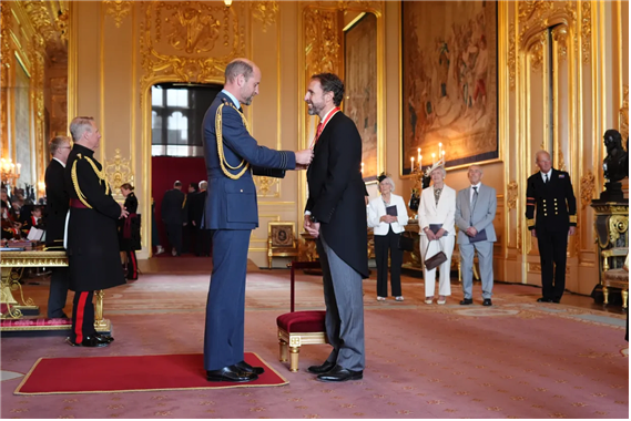 image.png [더 선] 두 번의 눈물, 하나의 훈장...사우스게이트, ‘경(Sir)’ 되다