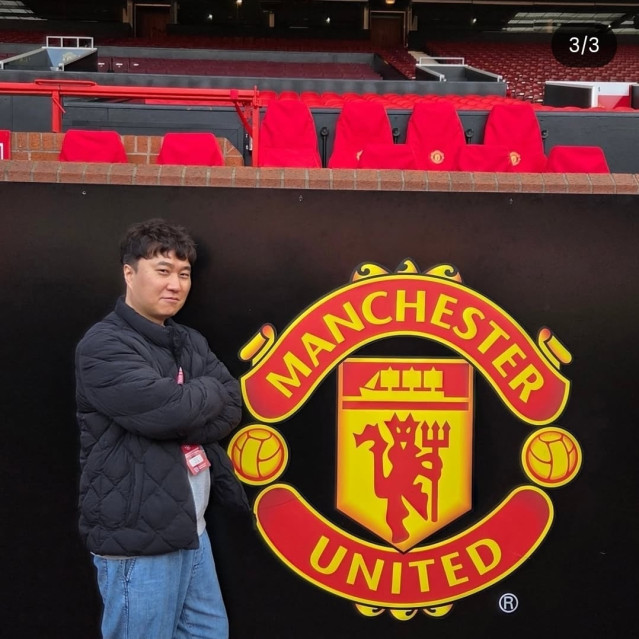 1764247105379-16660269jel.jpg 맨유 인스타 공식 계정에 올라온 단군ㅎㄷㄷㄷㄷ