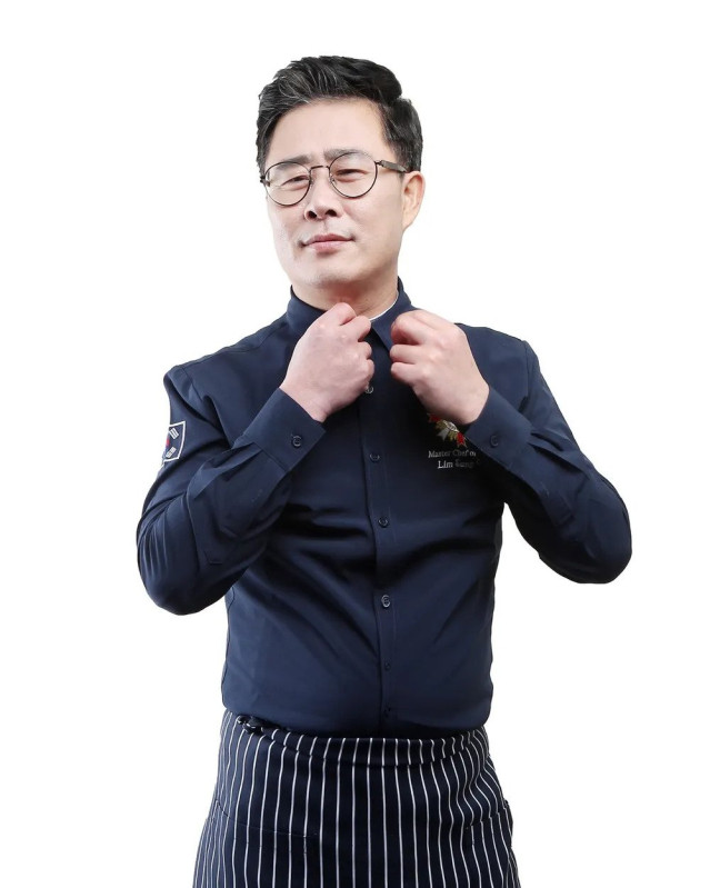 blackwhites2-20251226-081619-003-resize.webp.ren.jpg ㄴㅅㅍ) 흑백2 임성근 인스타 근황