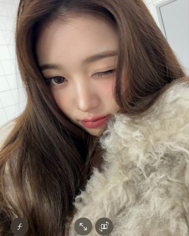 603645635_18085772336587664_2862059577423182547_n.jpg 오늘자 아이브 장원영 인스타