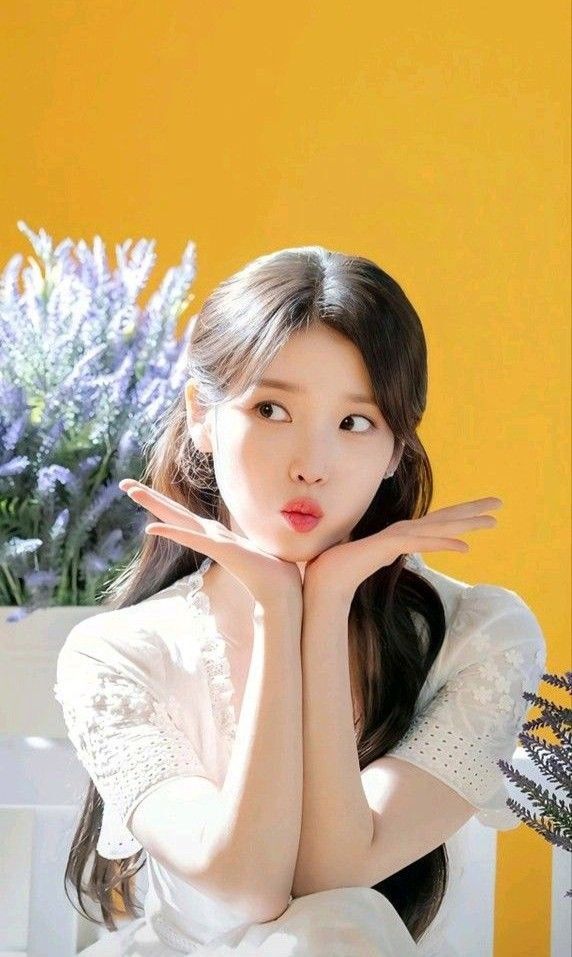 큐섹의 대명사는 아이유