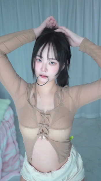 [후방주의] 서지유 오브라 미시룩 꼭지 (영상 많아요)