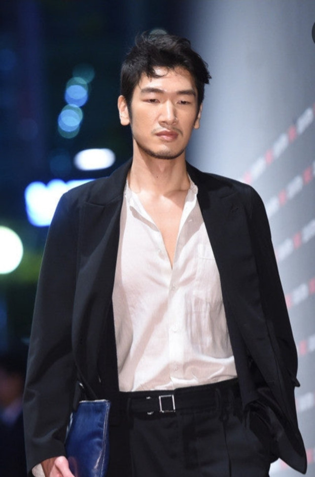 갑자기 안 보이는 배우