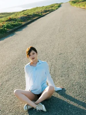 히메카 아라야(Himeka Araya), 첫 번째 사진집 「히메큐리(ひめかわい。)」. Set.02