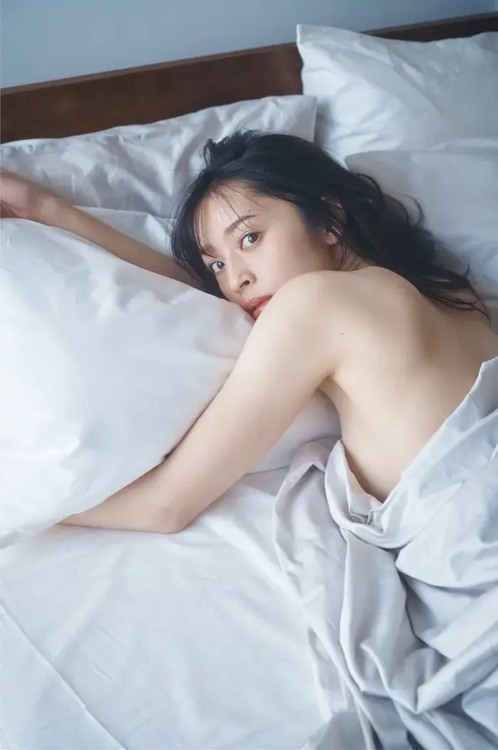 미사키 진부 (神部美咲), FLASH 디지털 사진집 『여기서만 하는 이야기 vol.2』 Set.01