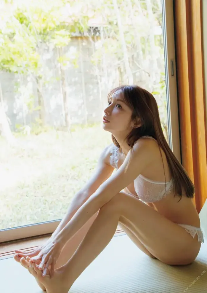 고토 마키(後藤真希), 사진집 《Flos》 전자판 전용 특별 컷 포함 Set.02