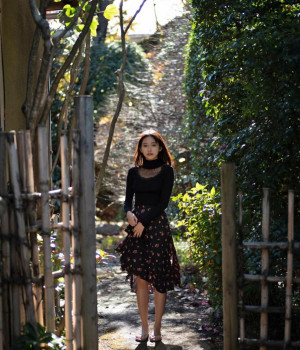 햇살에 빛나는 피부를 가진 Nene Shida 네네시다 일본처자