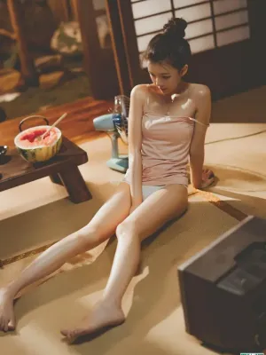 로리타 콤플렉스 자극하는 미소녀