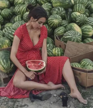 수박 농사짓는 시골처녀