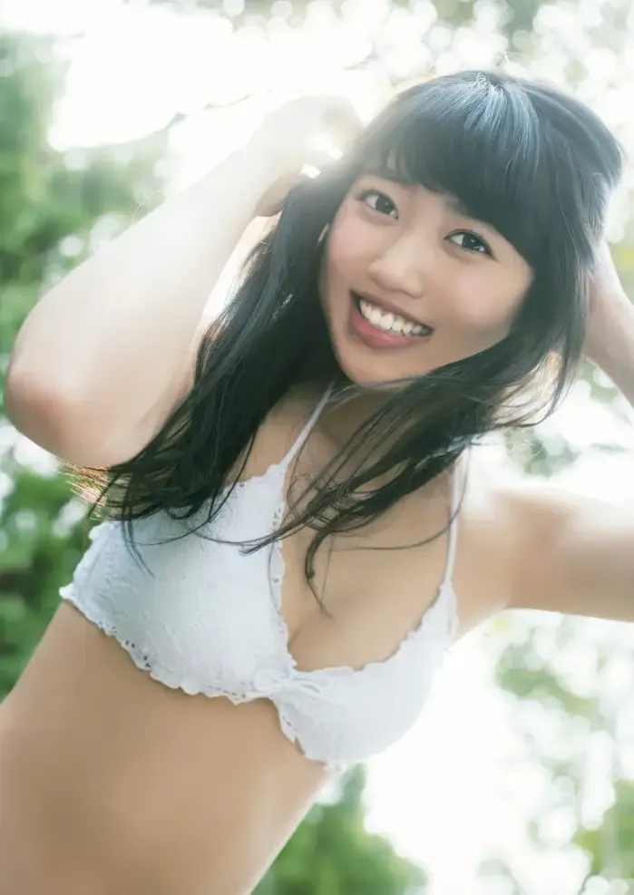 구로키 히카리・코무로 아미・패트리샤 노조미・노자키 리나, Young Animal 2017 No.08 (영 애니멀 2017년 8호)