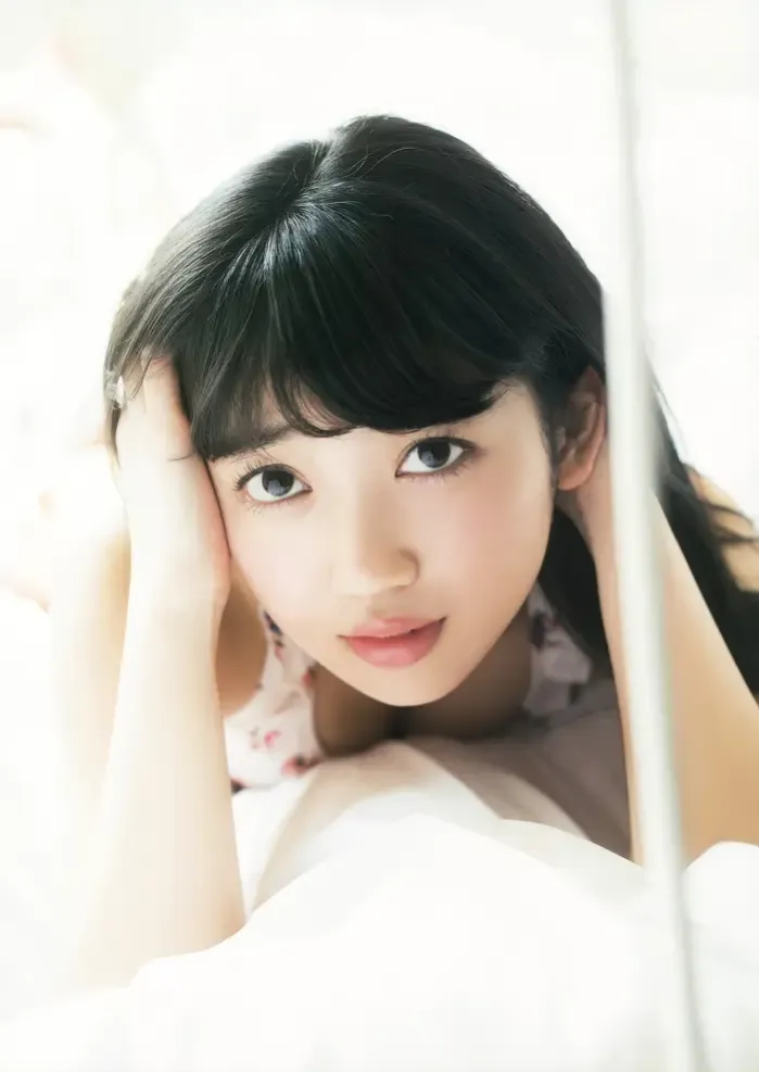 구로키 히카리・코무로 아미・패트리샤 노조미・노자키 리나, Young Animal 2017 No.08 (영 애니멀 2017년 8호)