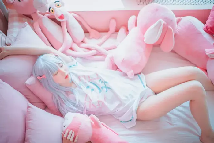 Kang Inkyung 강인경, DJAWA ‘Eromanga Sensei’