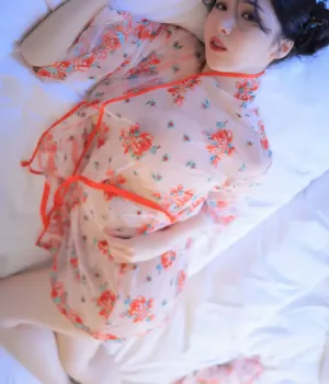 Yeon Woo 연우, Photobook ‘Heat’ Set.03