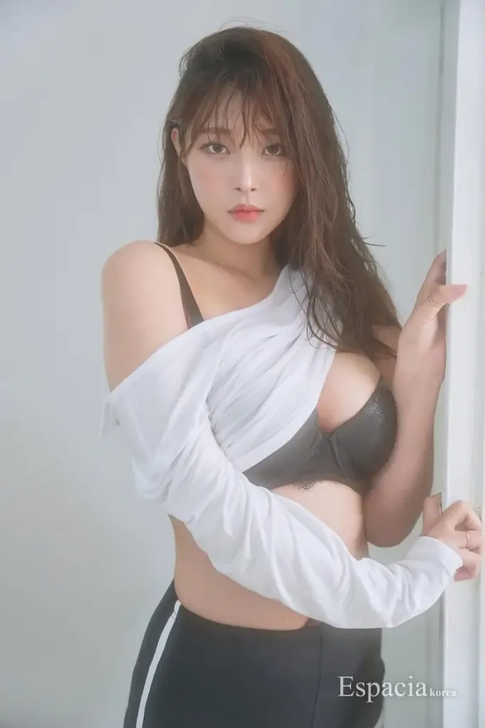 김갑주 에스파시아 화보촬영