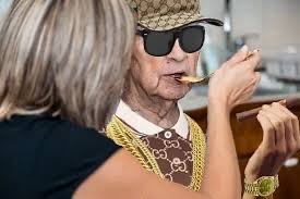 할아버지 또 이러신다