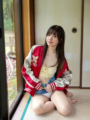 메이 잇카이치 五日市芽依, Graphi스 스페셜 그라비아 「휴가」 Vol.04