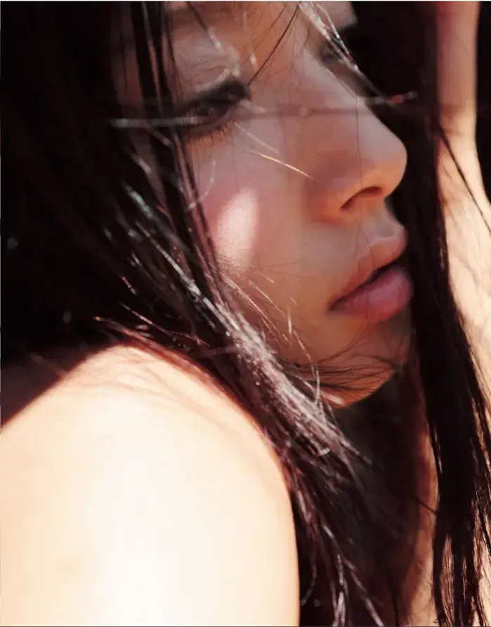 일본을 대표하는 각선미 미녀라는 배우 (나나오)