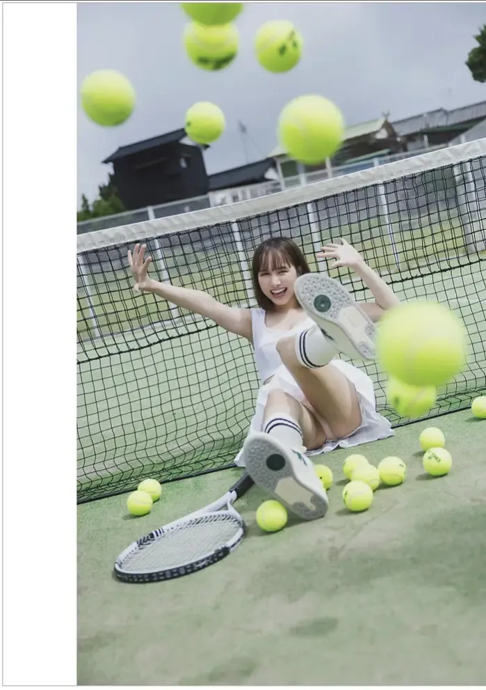 니이야 마유, 위클리 플레이보이 2025년 42-43호