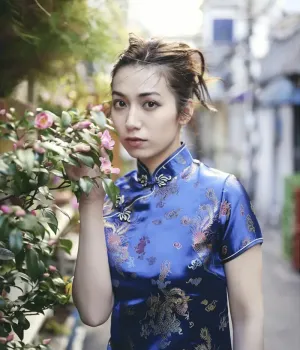 사토 아이리, FRIDAY 디지털 사진집 「신주쿠 로널리네스」 1권